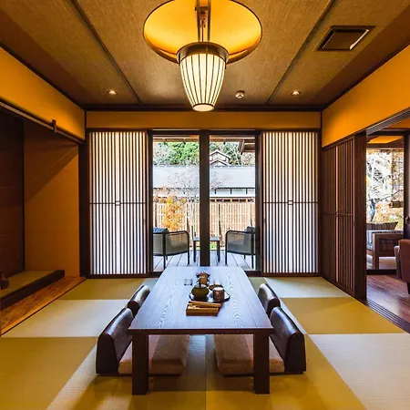 蔦温泉旅館 十和田市 エクステリア 写真